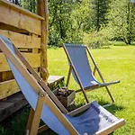 Zacisze Pod Reglami & Sauna アパート *