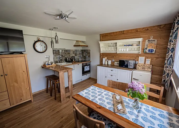 Zacisze Pod Reglami & Sauna アパート *